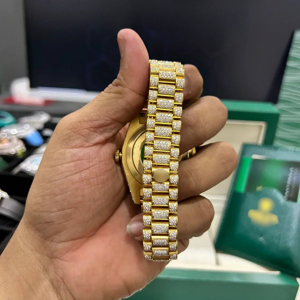 Moissanaite Generic Watch